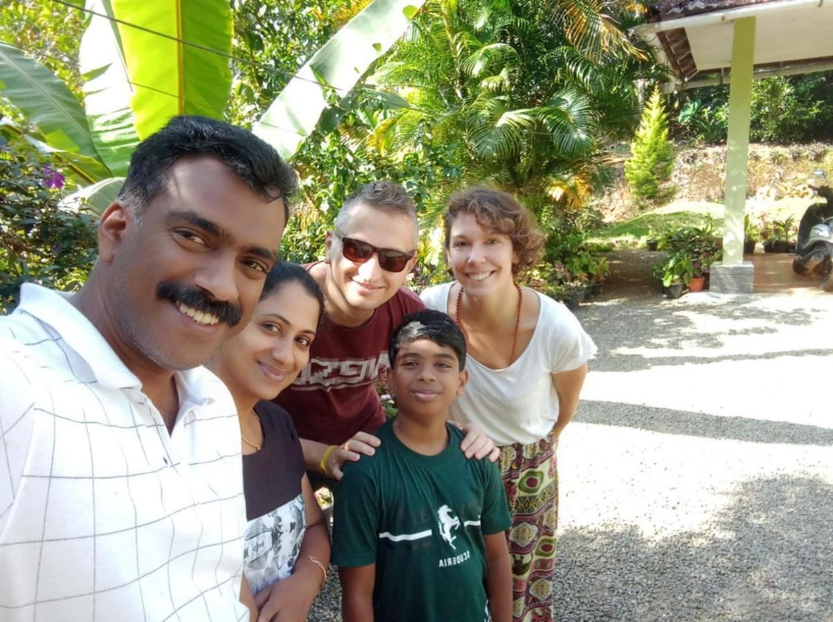 Maliyeckal Homestay Мунар Екстериор снимка
