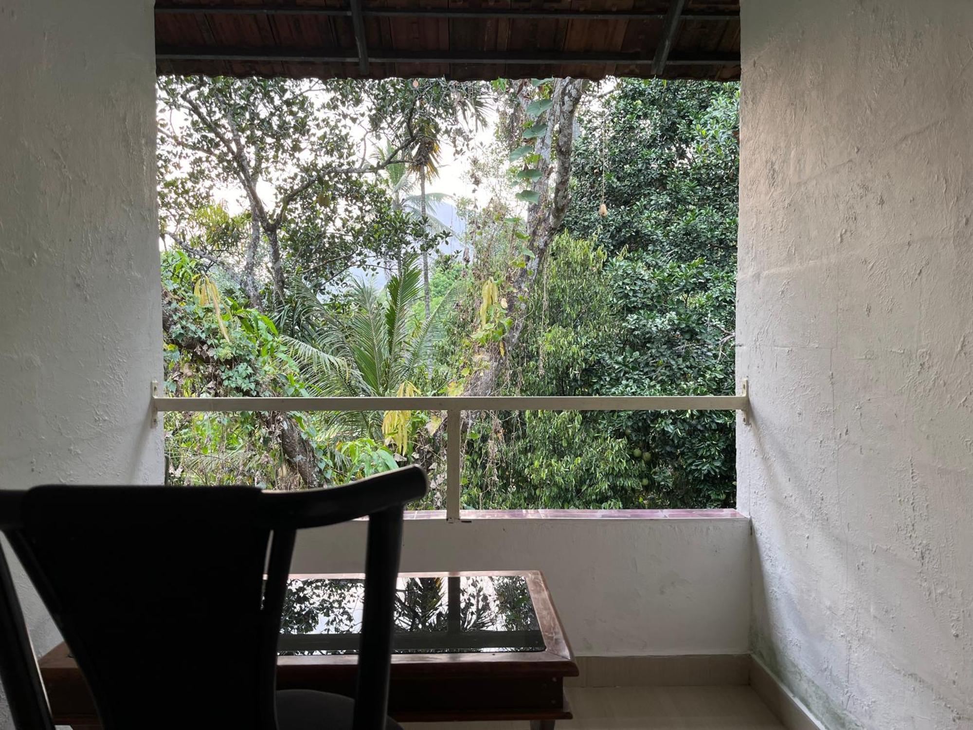 Maliyeckal Homestay Мунар Екстериор снимка