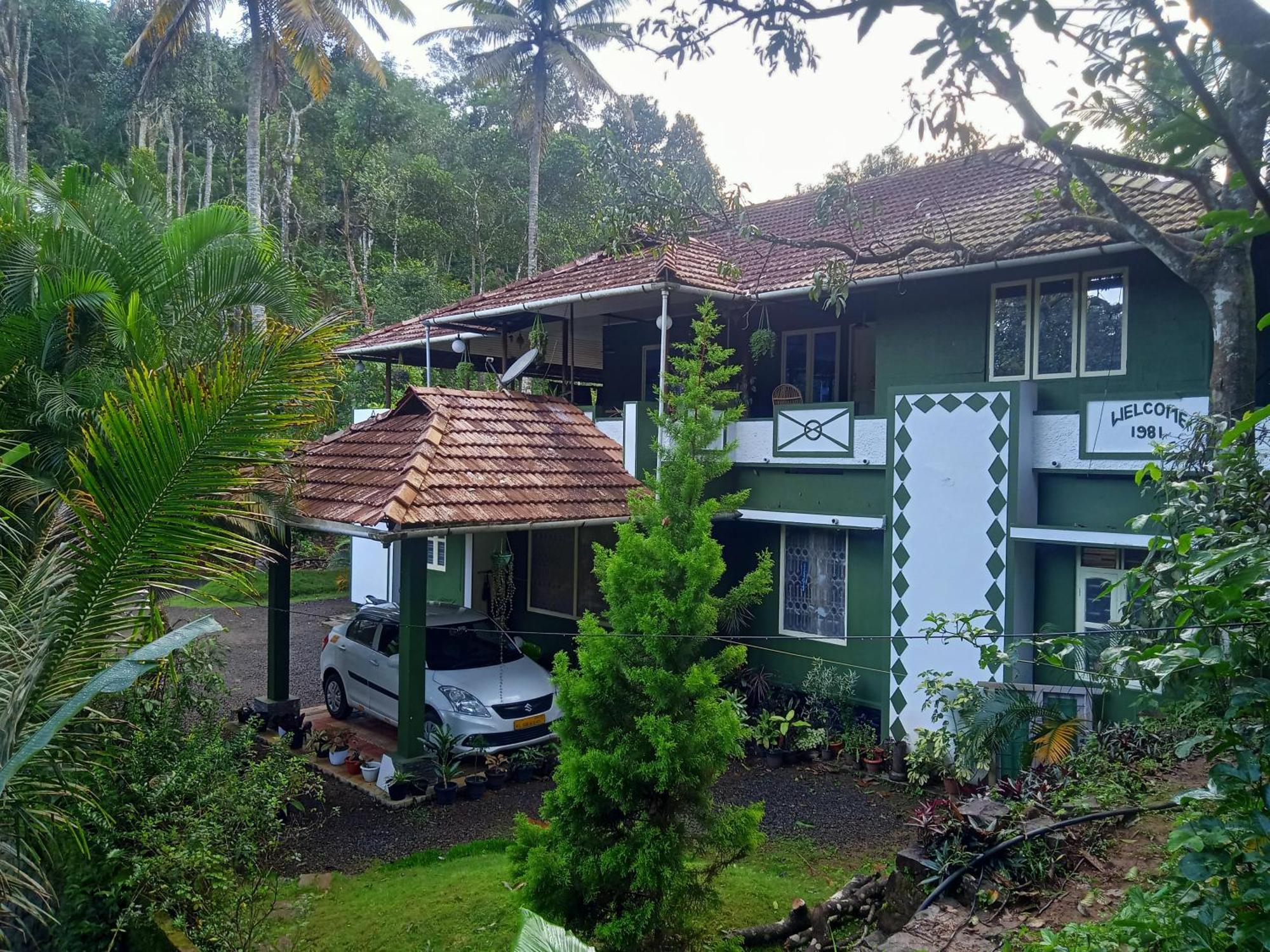 Maliyeckal Homestay Мунар Екстериор снимка