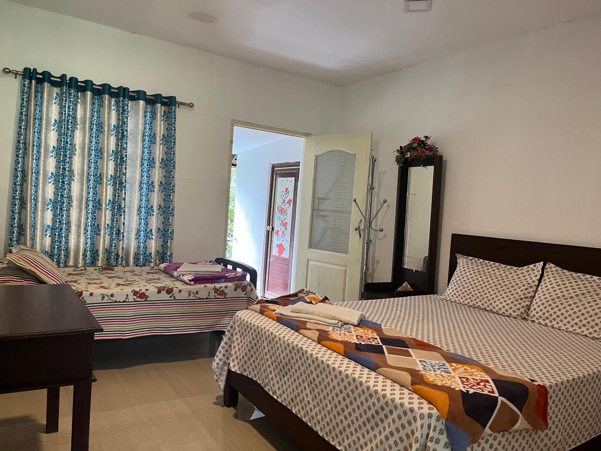 Maliyeckal Homestay Мунар Екстериор снимка