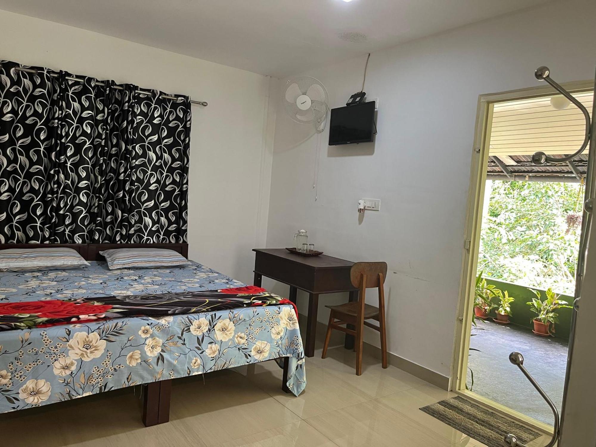 Maliyeckal Homestay Мунар Екстериор снимка